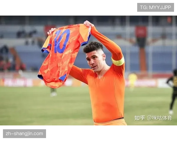 莫伊塞斯山东泰山中场 组织传球调度出色